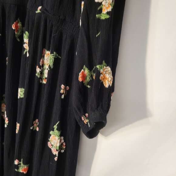 Black Floral Dress with Border Size 28W plus Host Pick - Picture 3 of 7